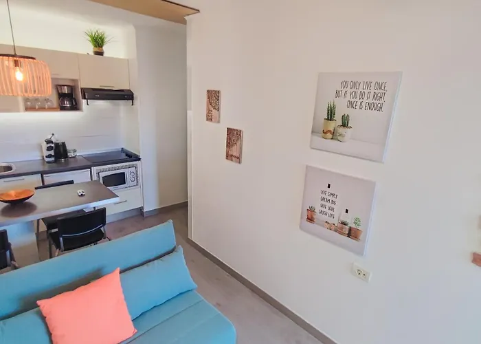 Mareverde With Pools And Bar - Fanabe