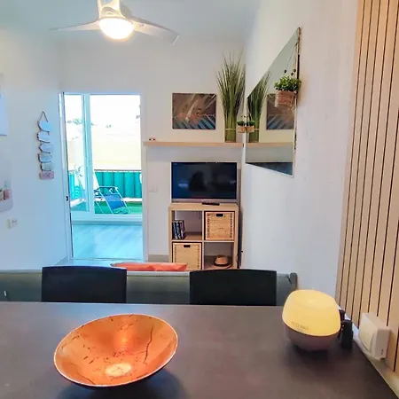 Mareverde With Pools And Bar - Fanabe